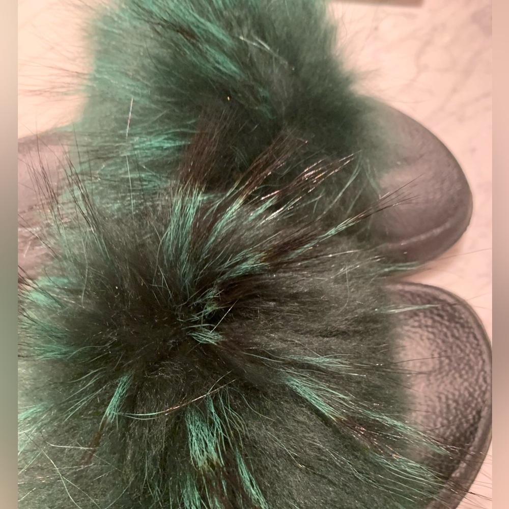 🩷FURRY FANCY SLIPPERS🩷 EXCELLENT CONDITION!! - Picture 4 of 4